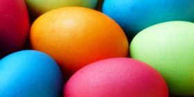 Jak barvit velikonoční vajíčka