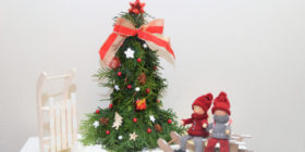 Vánoční dekorace - Stromeček z větví tůje