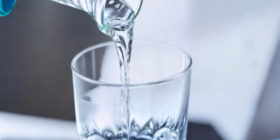 Jak vyrobit destilovanou vodu doma a dá se tato voda pít